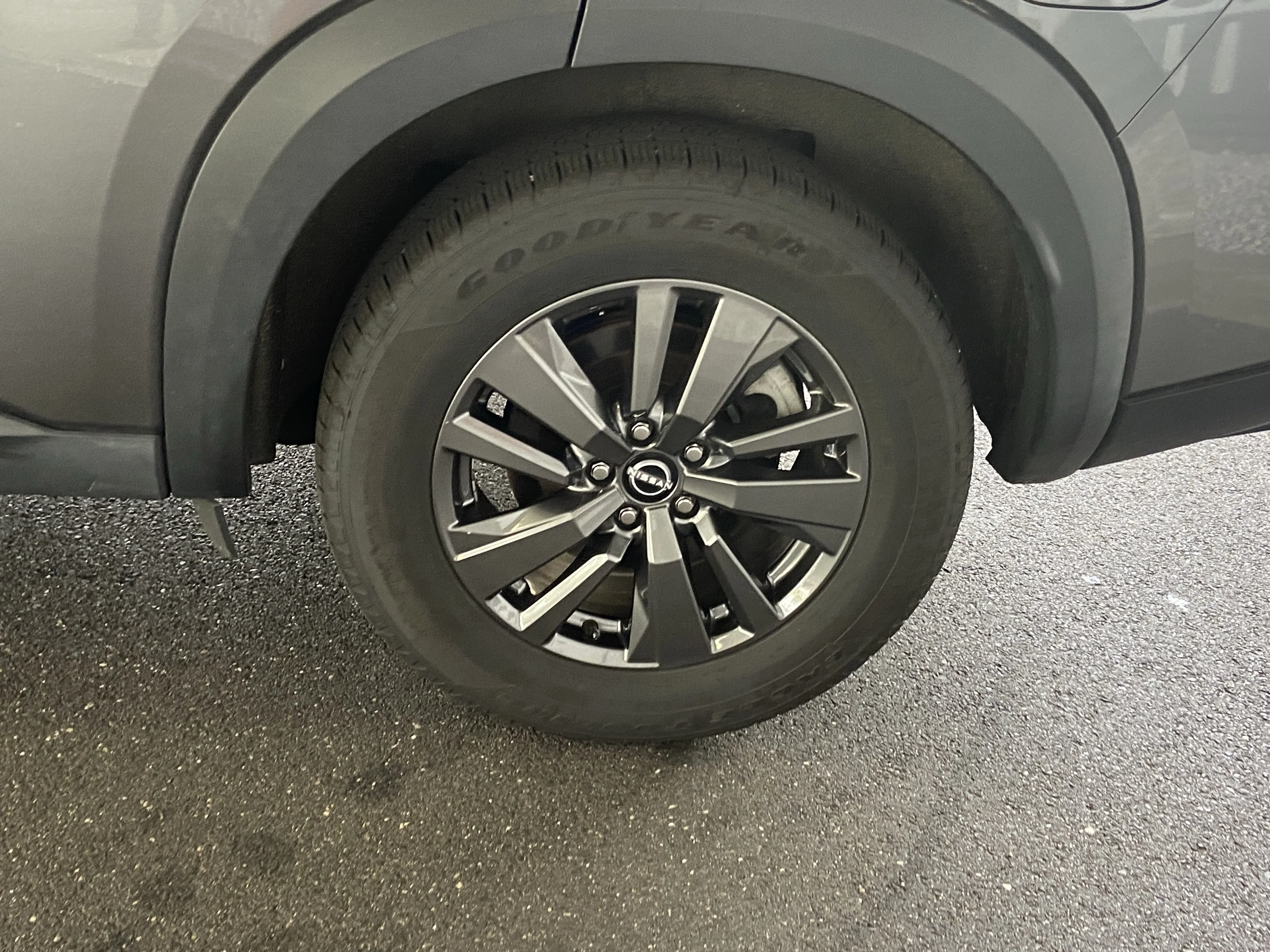 Used 2022 Gun Metallic Nissan S image 12