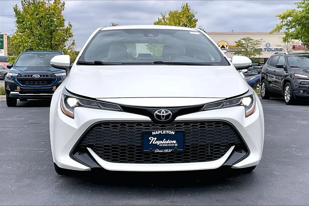 Used 2019 White Toyota SE image 2