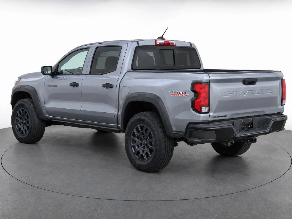 Used 2026 Gray Chevrolet Trail Boss image 4