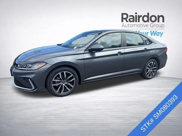 Used 2025  Volkswagen SE image 3