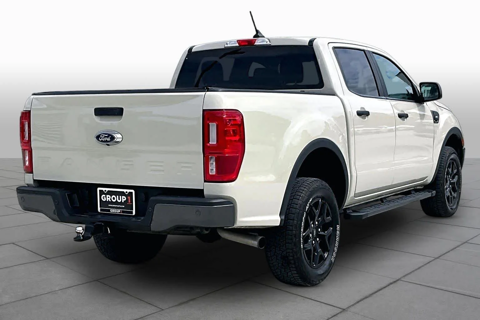 Used 2022 Desert Sand Ford XLT image 12