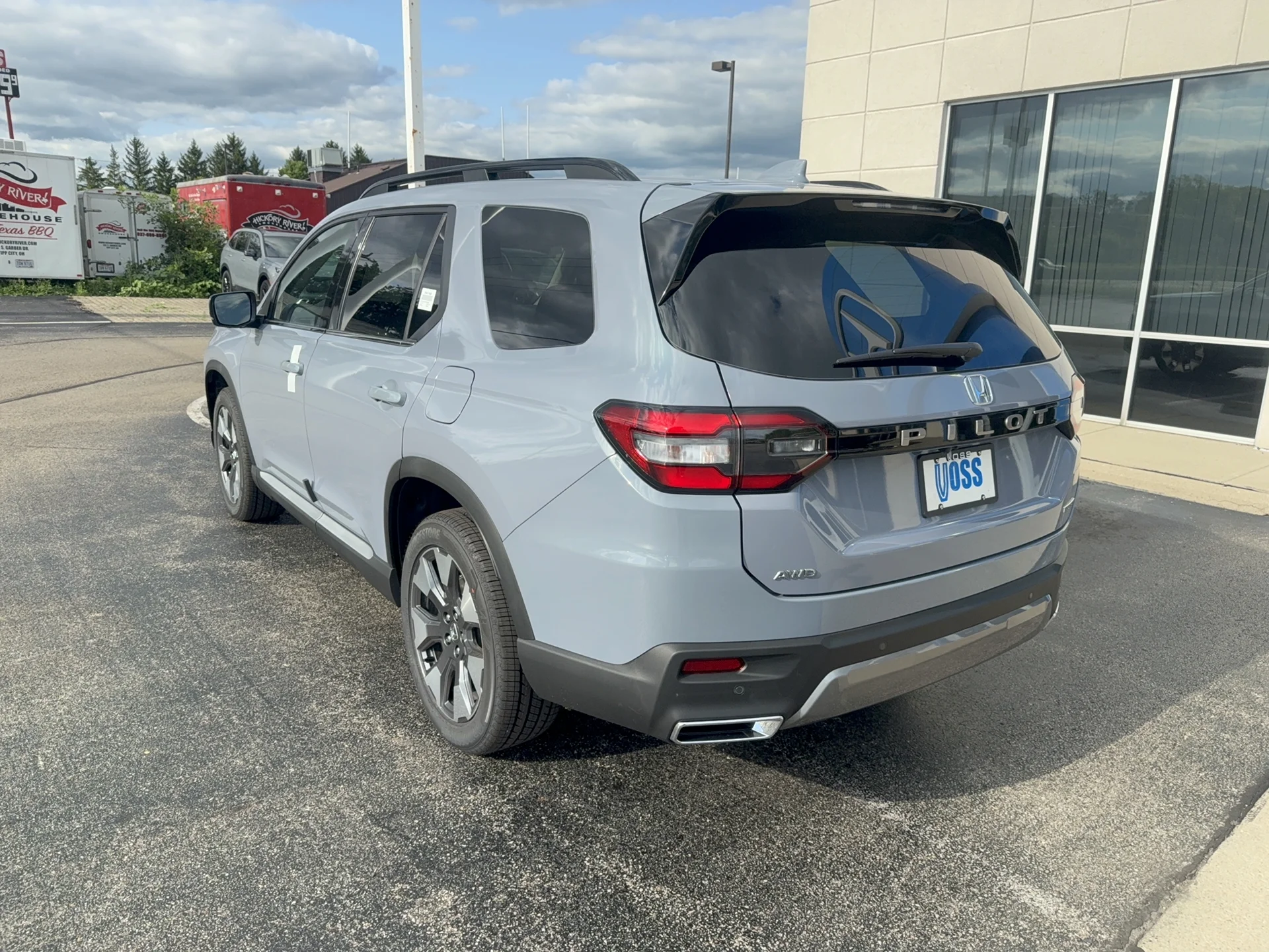New 2026 Sonic Gray Pearl Honda Touring image 7