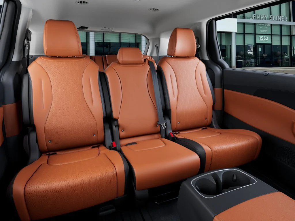 New 2026 Aurora Black Pearl Kia EX image 16