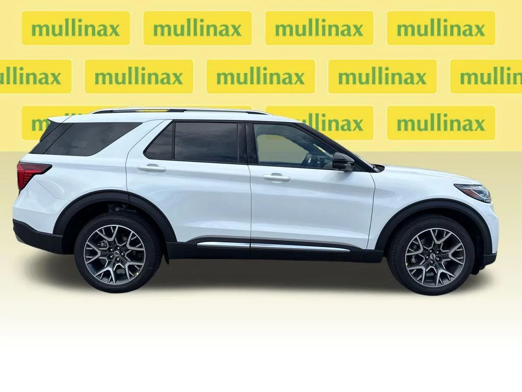 New 2027 White Ford Platinum image 17