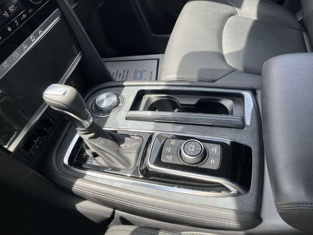 Used 2022 Gray Nissan SV image 21