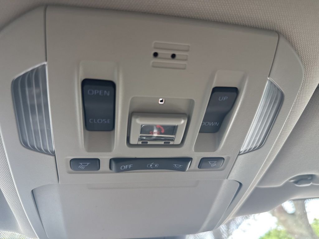Used 2020 Gray Toyota XLE image 34
