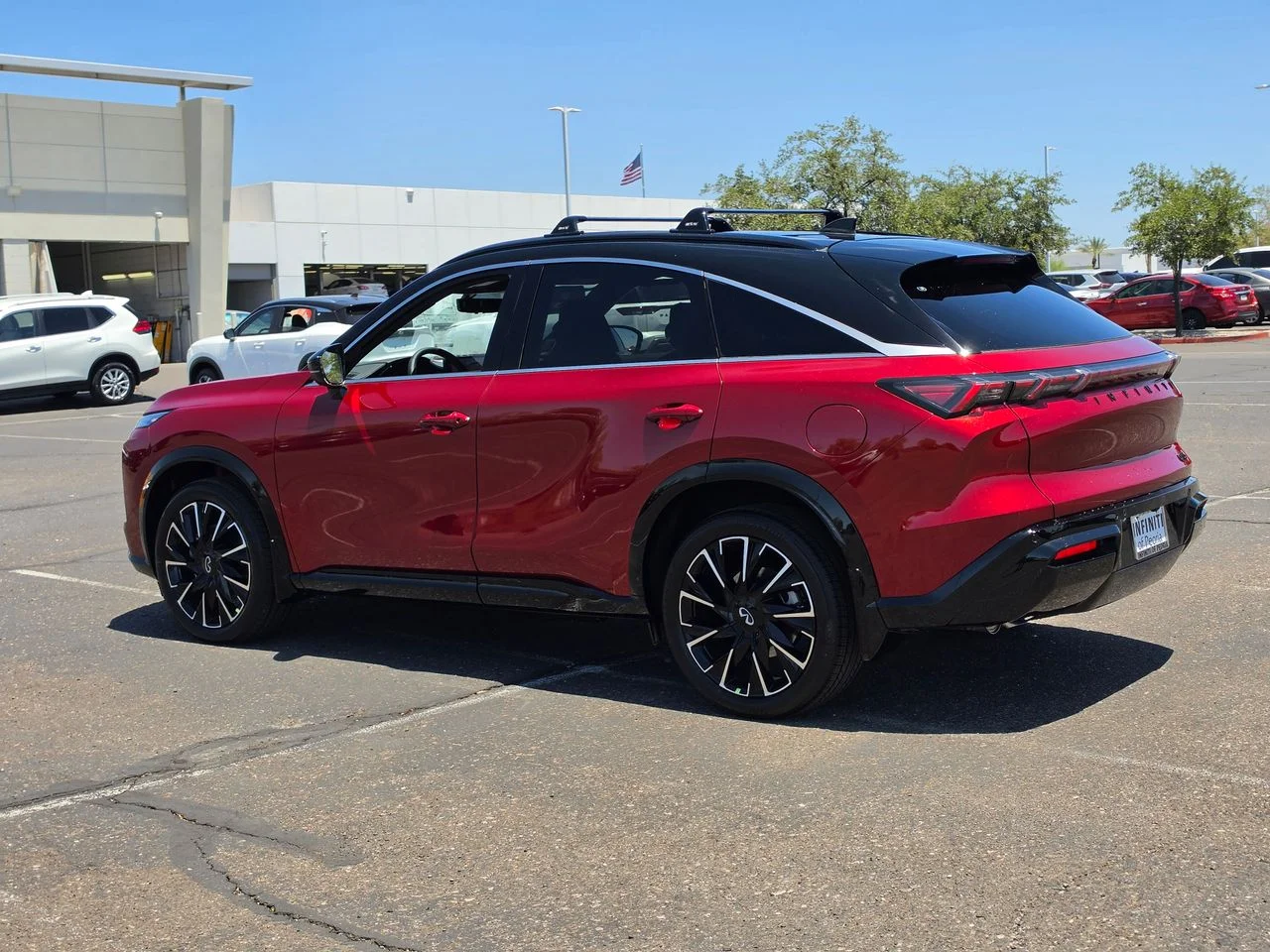 New 2027 2T SUN RED INFINITI Autograph AWD image 3
