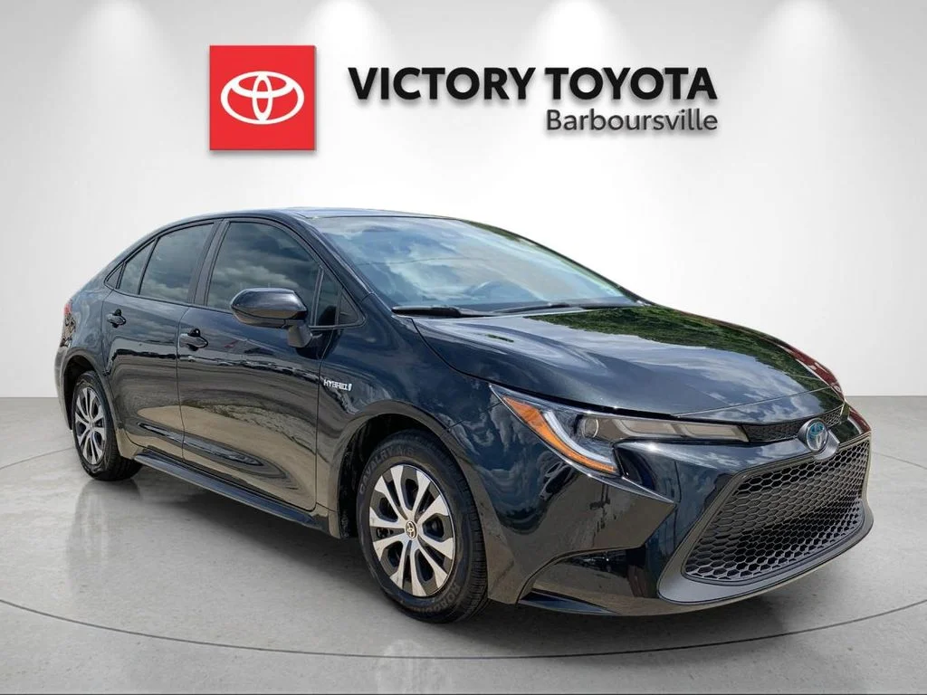 Used 2021 Black Toyota LE image 5