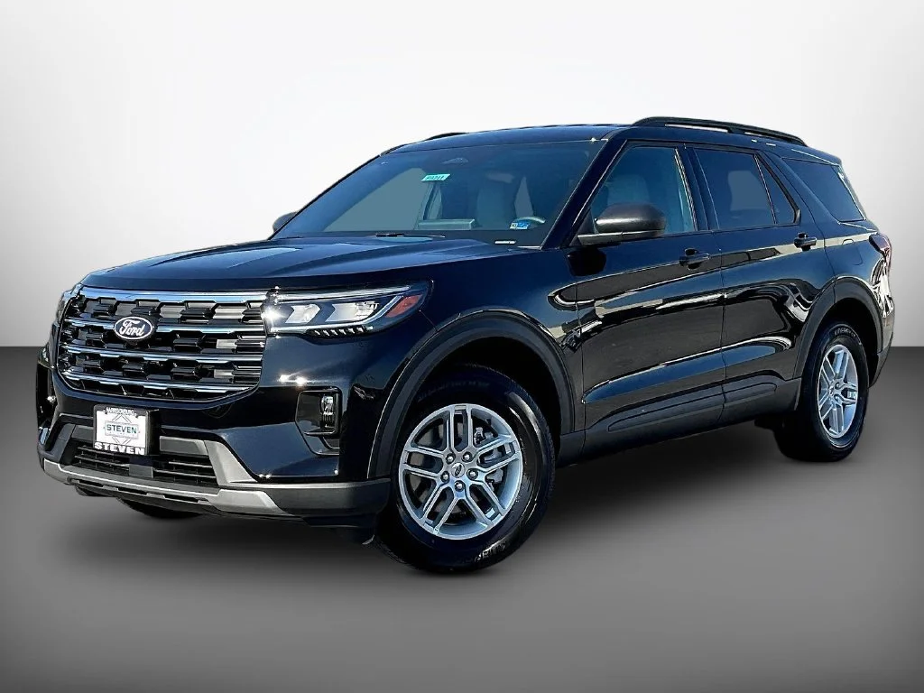 New 2027 Agate Black Metallic Ford Active image 2