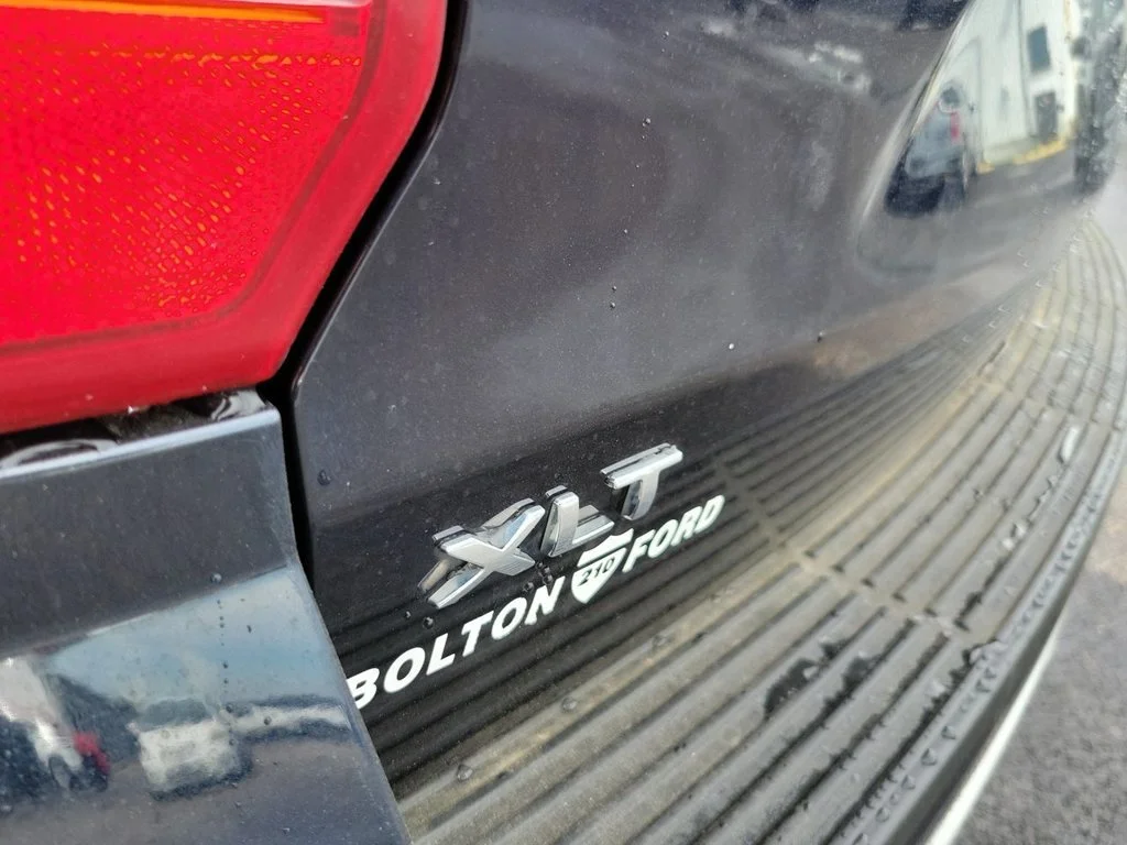 Used 2021 Blue Ford XLT image 31