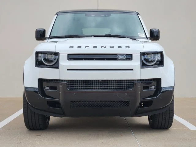New 2026 Fuji White Land Rover V8 image 2