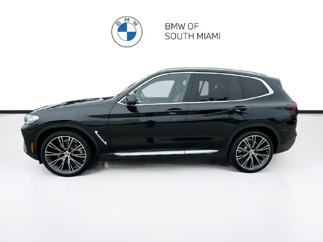 Used 2023 Black BMW sDrive30i image 4