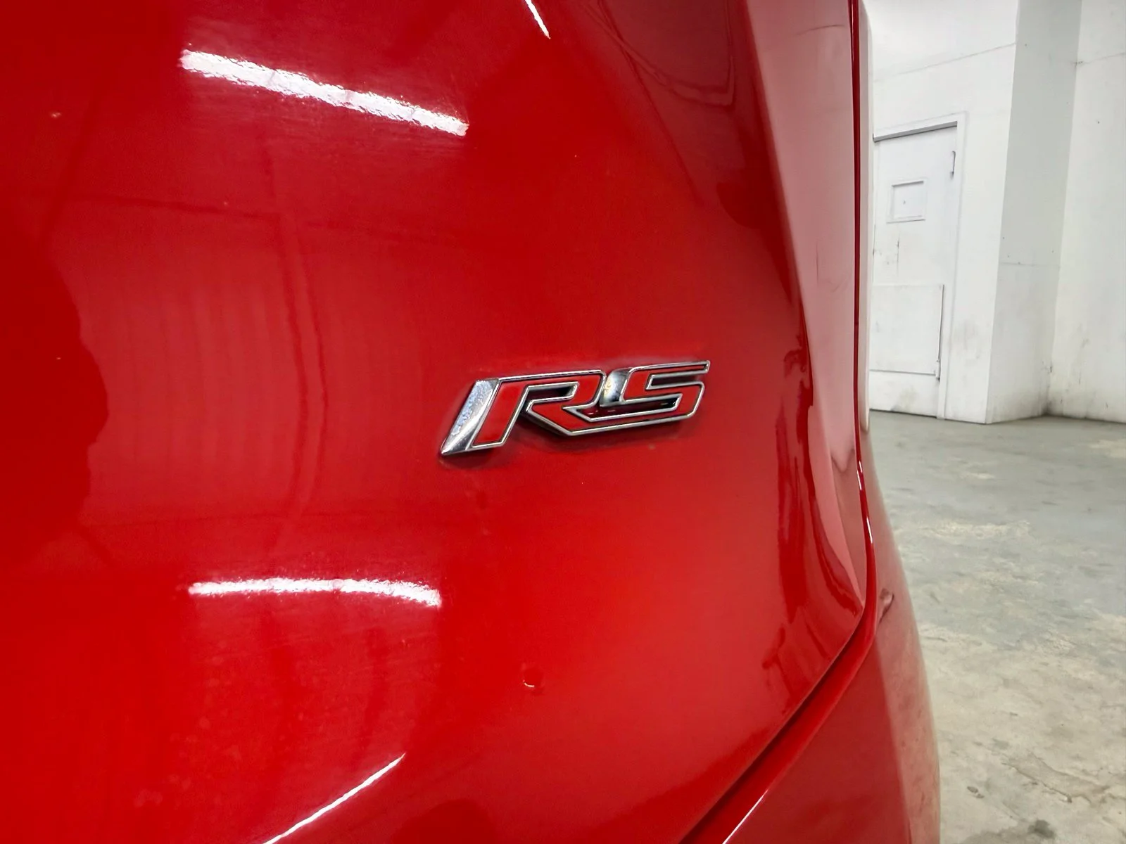 Used 2023 Red Chevrolet RS image 9