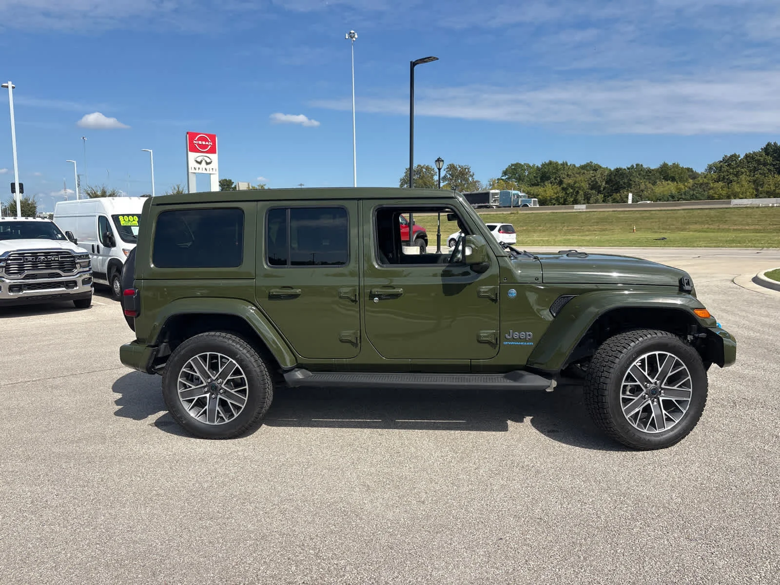 Used 2024 Sarge Green Clearcoat Jeep High Altitude image 11