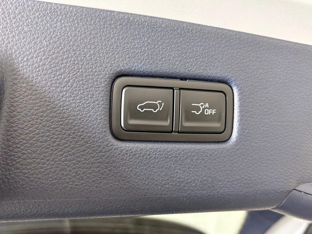 New 2026 Ceramic Silver Kia EX image 41