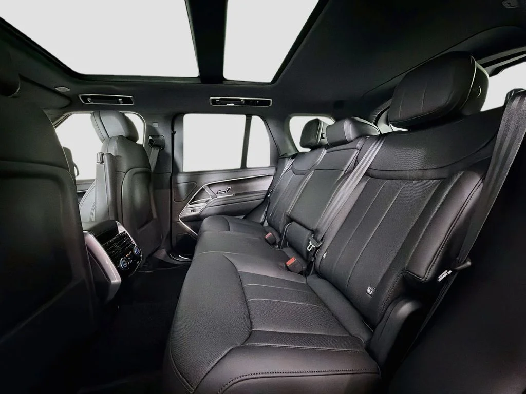 New 2026 Varesine Blue Land Rover SE image 26