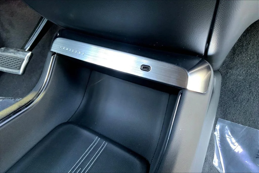 New 2026 Stellar Black Metallic Cadillac V-Series image 22