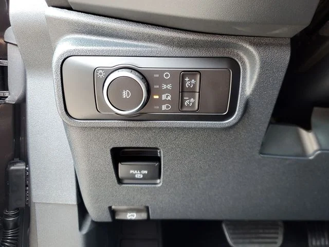 New 2026 Carbonized Gray Metallic Ford Badlands® image 18