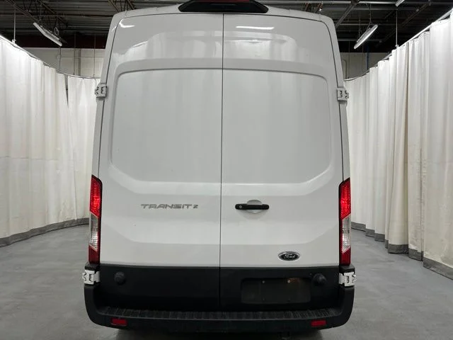 Used 2024  Ford Base image 18