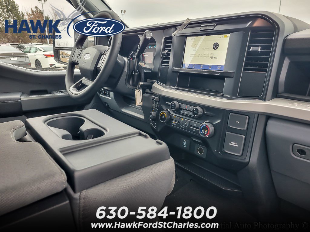 New 2026 Oxford White Ford F-250® XL image 15