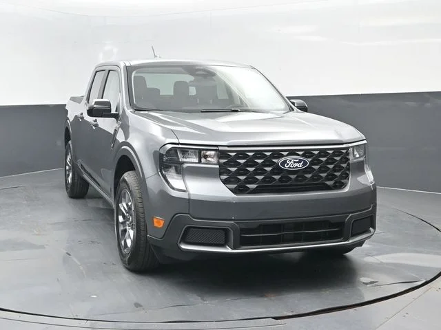 New 2026 Carbonized Gray Metallic Ford XLT image 19