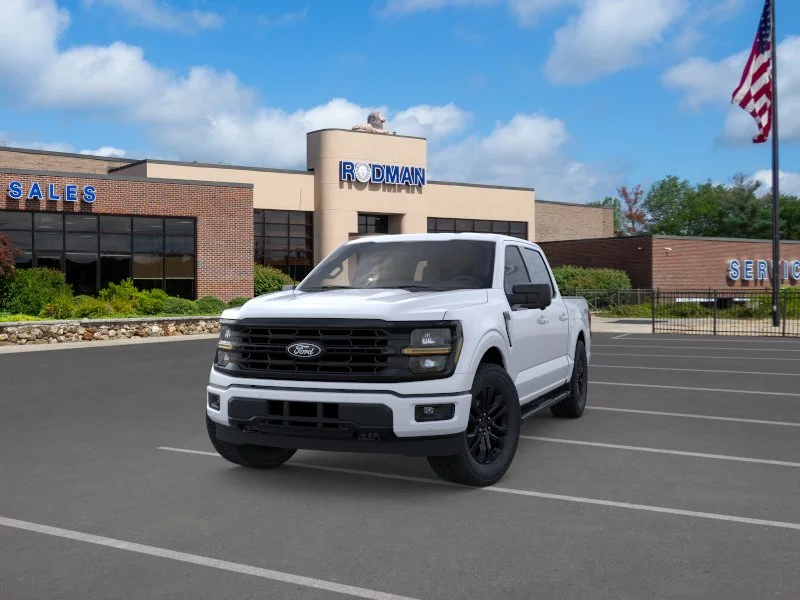 New 2026 Oxford White Ford XLT image 31