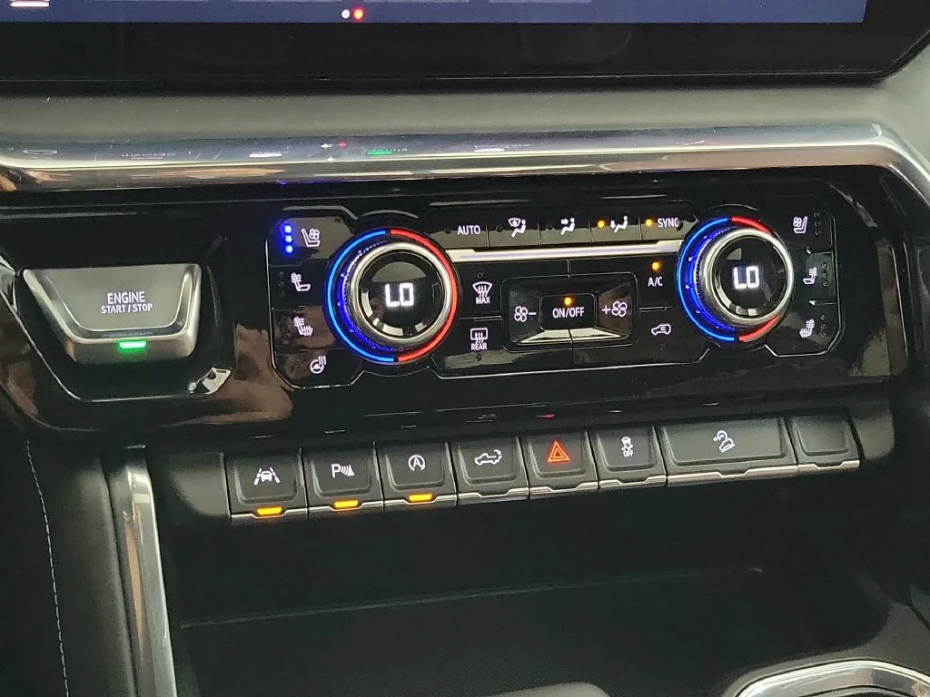 2025 GMC Sierra 1500 Denali Ultimate - Photo 18