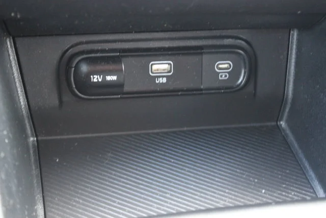 Used 2023 White Kia LX image 8