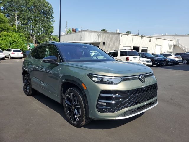 New 2026 Green Volkswagen 2.0T SEL R-Line Turbo image 3