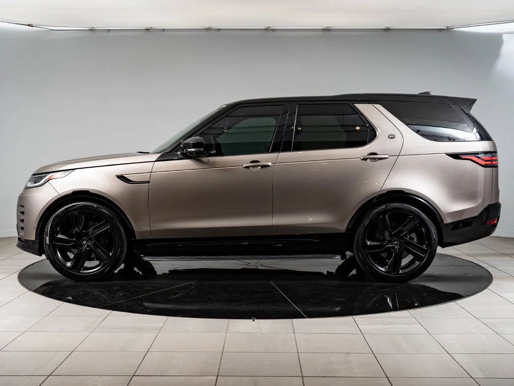 Used 2024 Lantau Bronze Metallic Land Rover Dynamic SE image 5