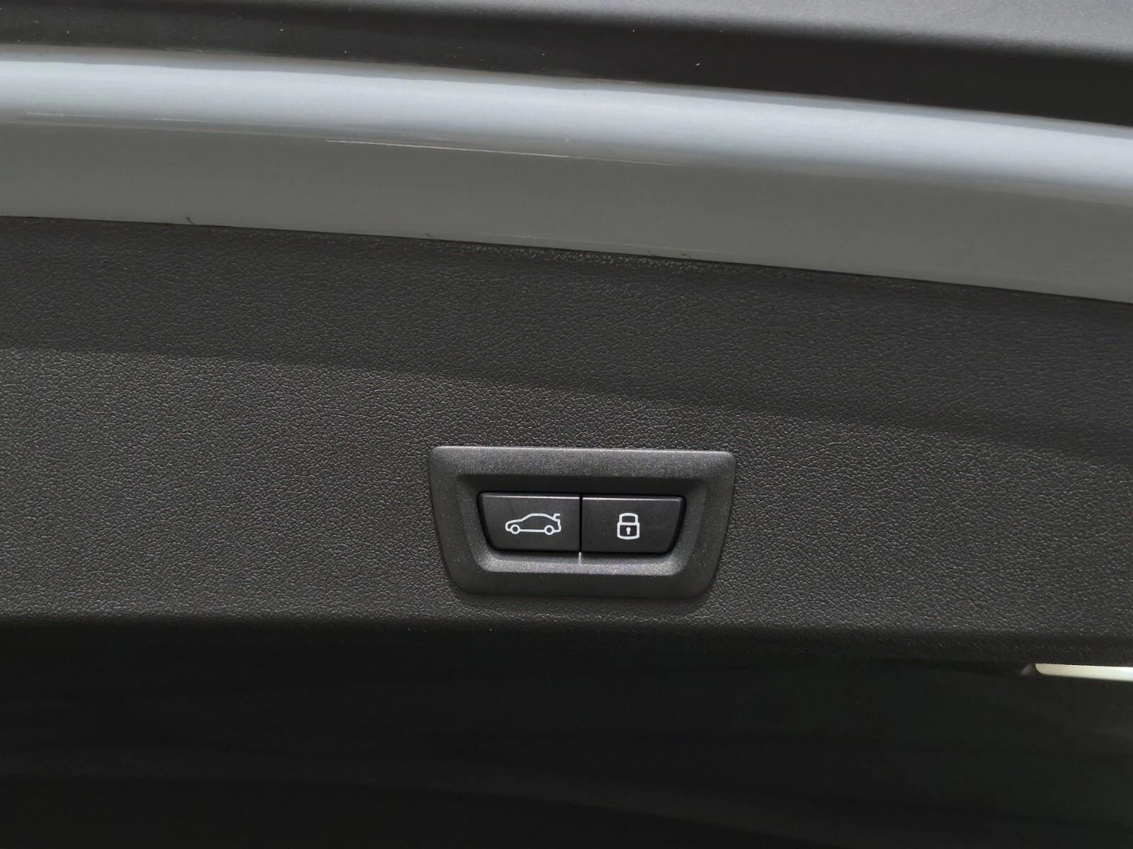 2026 BMW XM Base - Photo 9