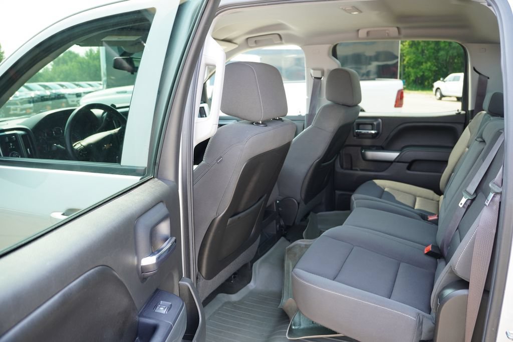 Certified Used 2015 SILVER ICE METALLIC Chevrolet LT image 16
