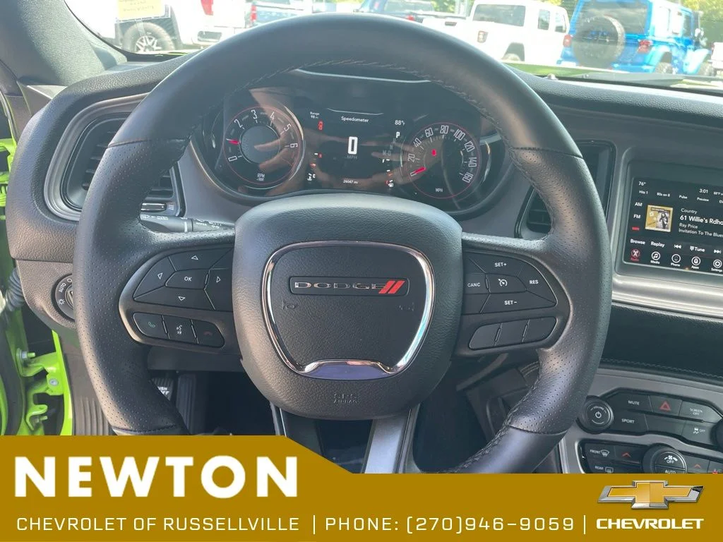 Used 2023 Sublime Metallic Dodge SXT image 12