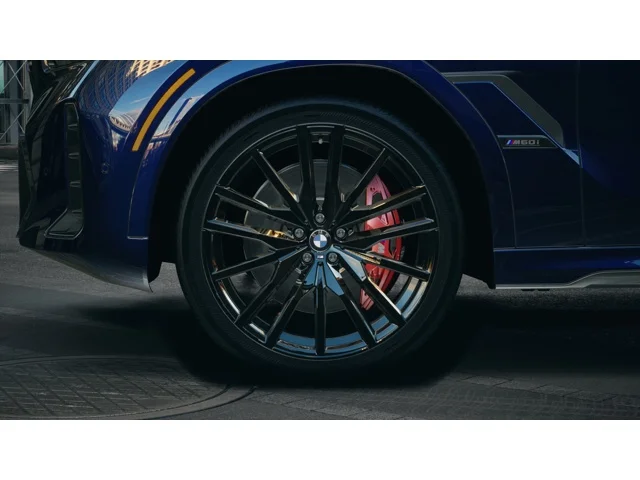 New 2027 Tanzanite Blue II Metallic BMW X6 M60i image 7