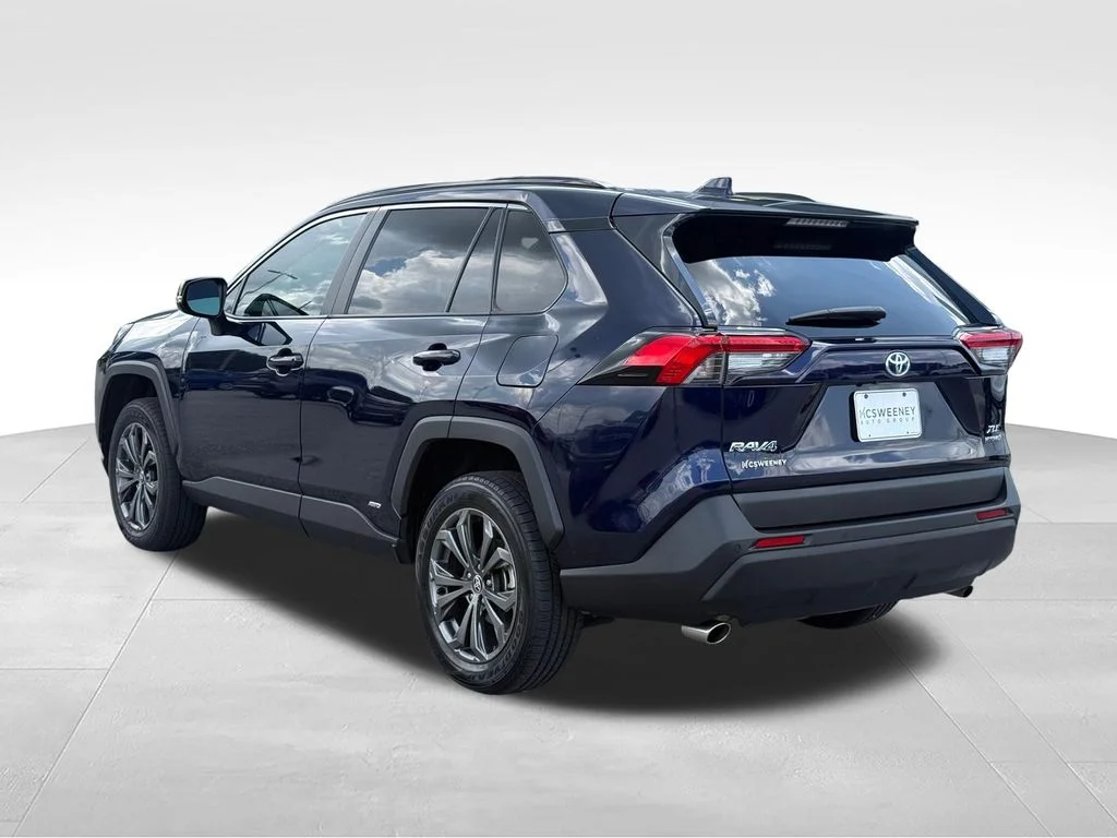 Used 2024 Blue Toyota XLE Premium image 3