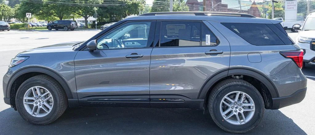 New 2026 Gray Ford Active image 3
