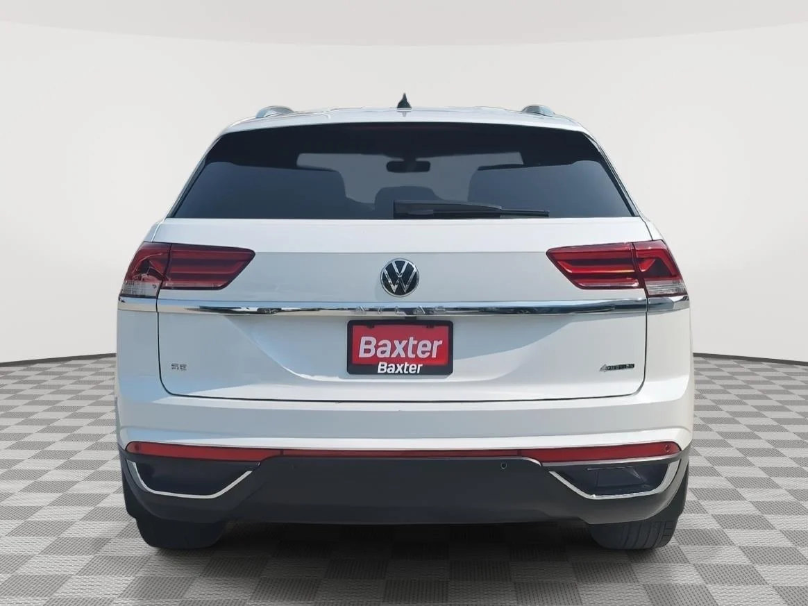 Used 2023 White Volkswagen 2.0T SE w/Technology image 9