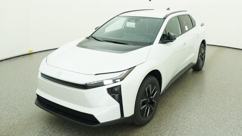 New 2027 Wind Chill Pearl Toyota XLE image 20