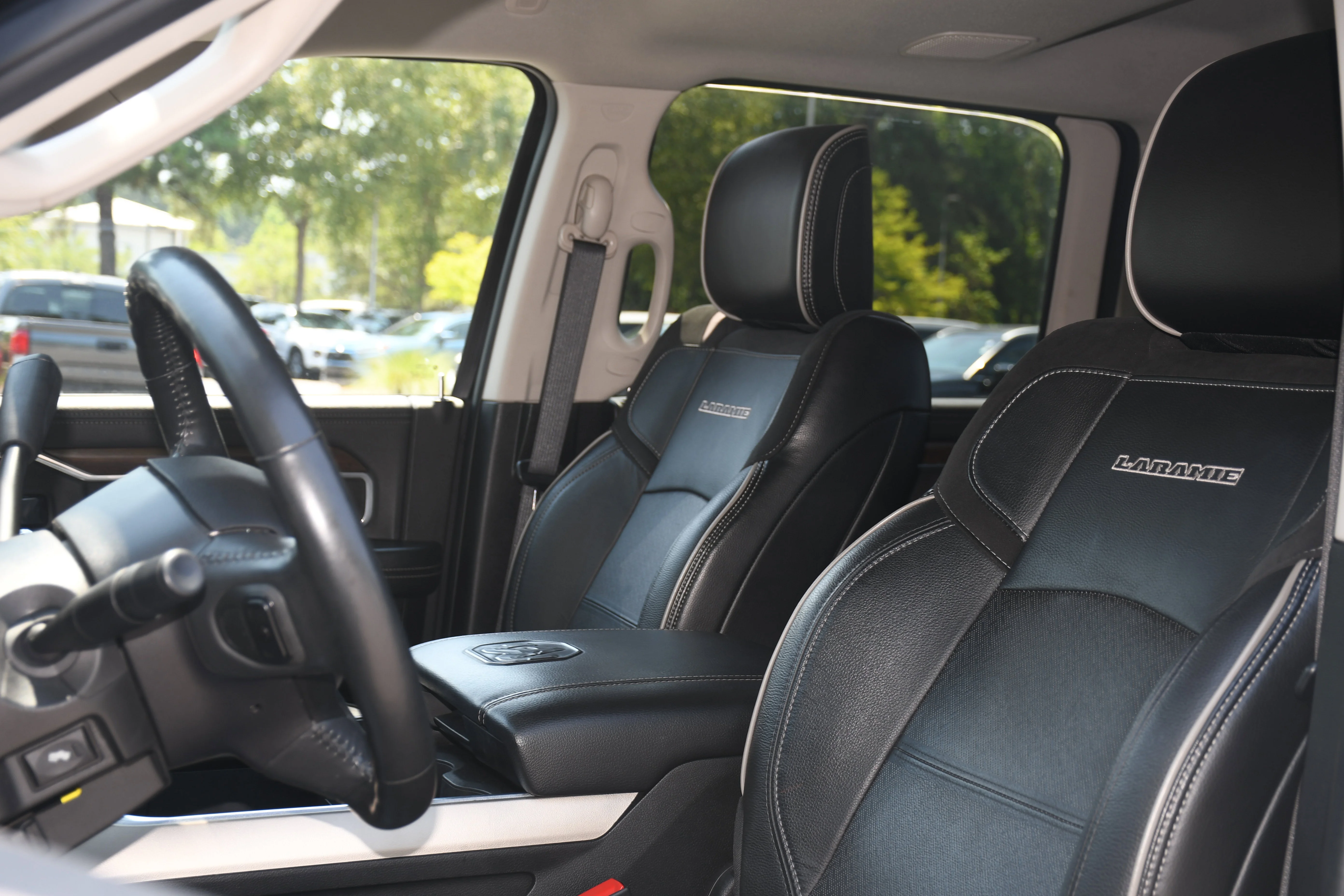 2024 RAM Ram 3500 Pickup Laramie - Photo 12