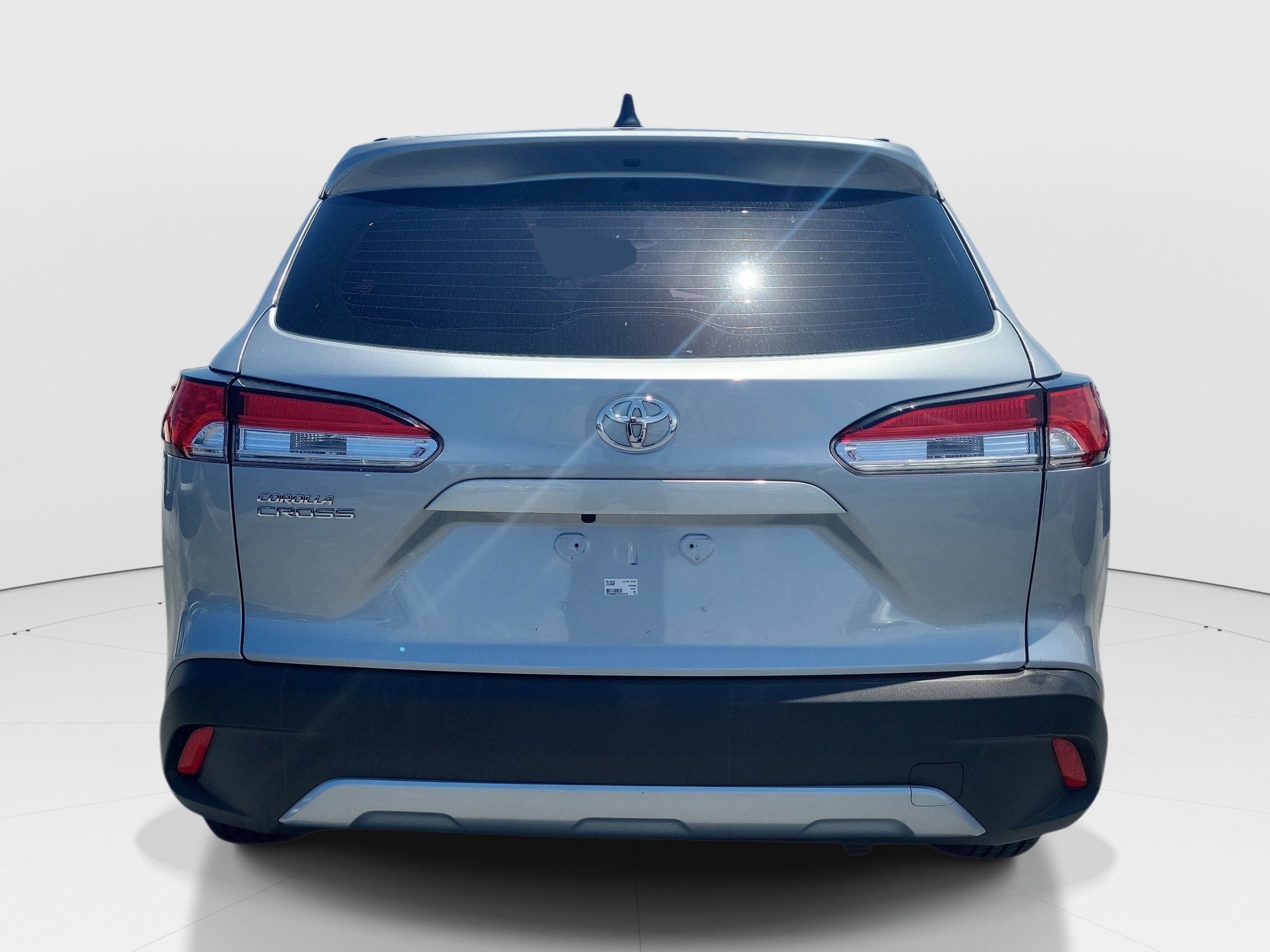 Used 2022 Silver Toyota L image 5