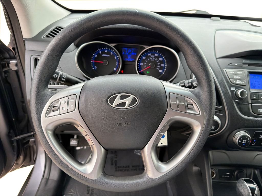Used 2015 Shadow Grey Metallic Hyundai GLS image 17