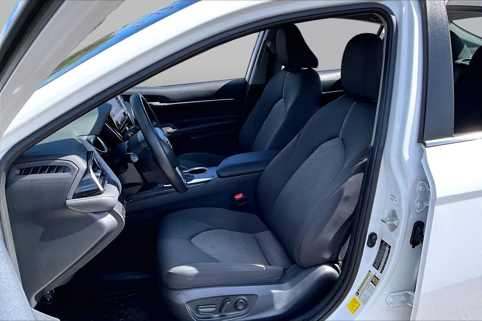 Used 2023 Ice Cap Toyota LE image 7