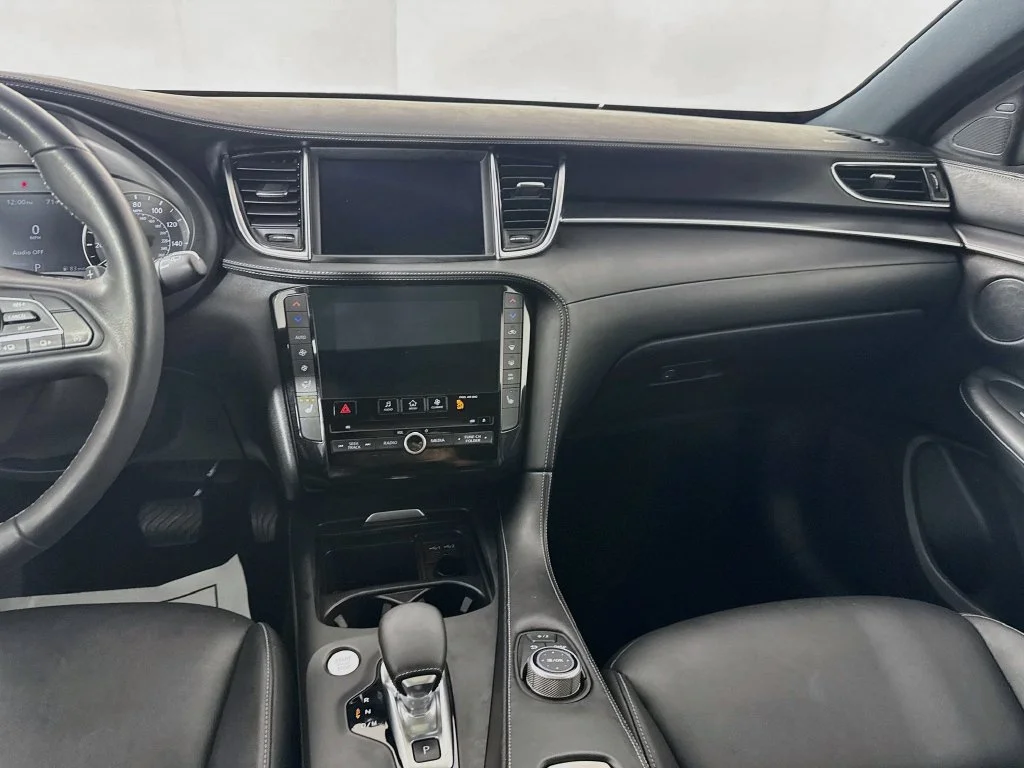 Certified Used 2022 Gray INFINITI LUXE image 31