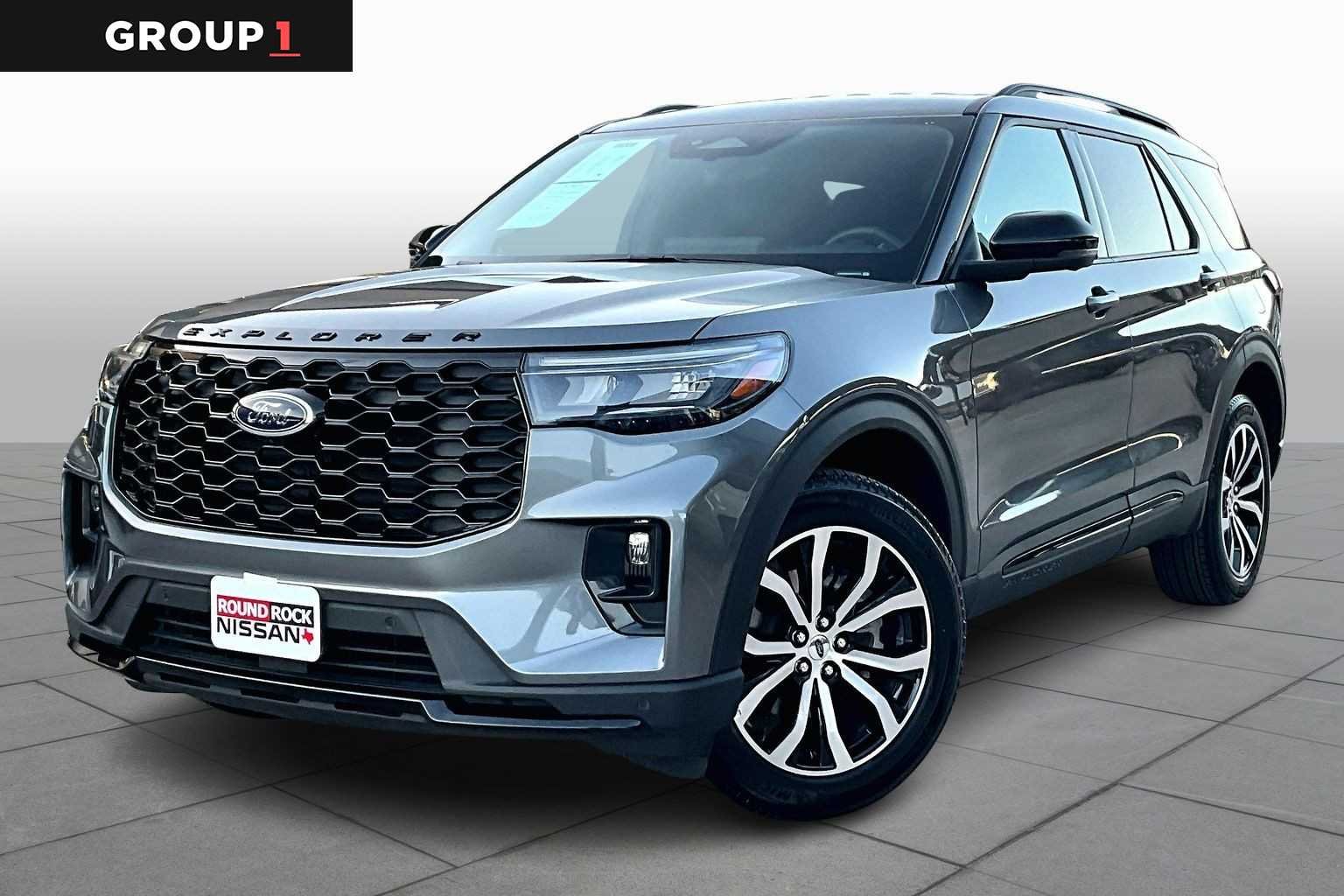 2025 Ford Explorer ST-LINE 4WD (PL535)'s photo