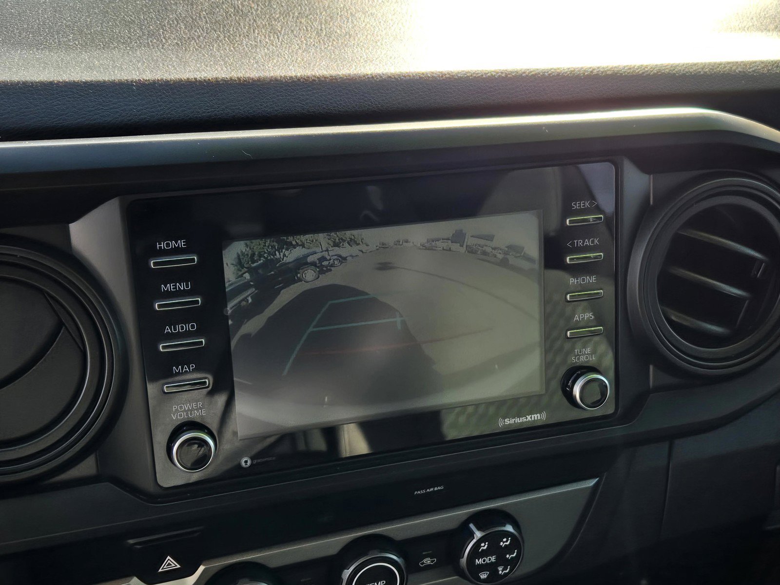 Certified Used 2020  Toyota  image 21
