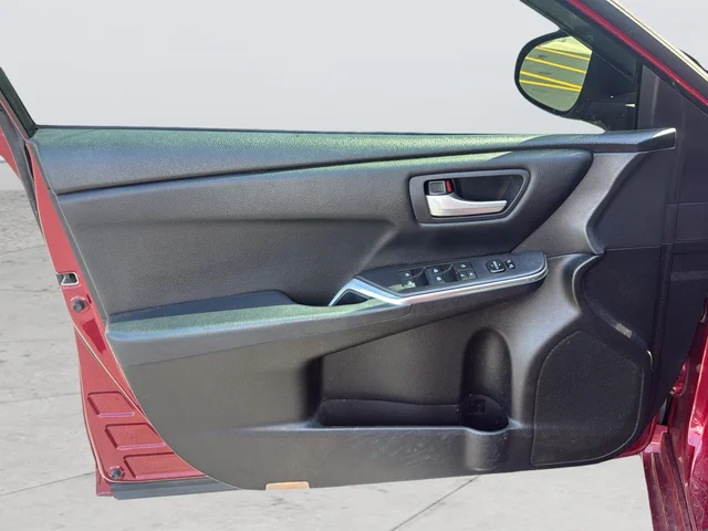 Used 2016 Red Toyota SE image 23