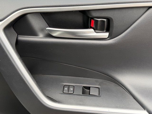 Used 2021 White Toyota XSE image 19