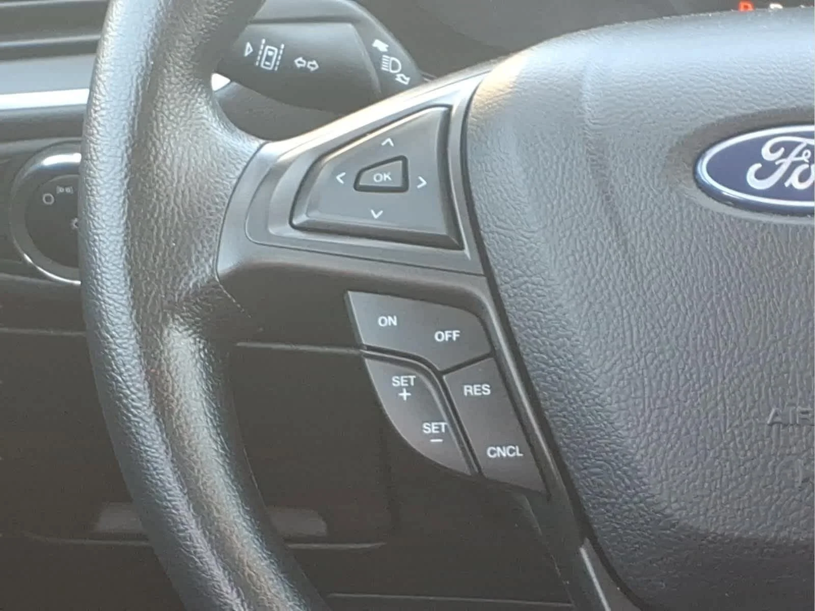 Used 2024 Agate Black Metallic Ford SE image 21