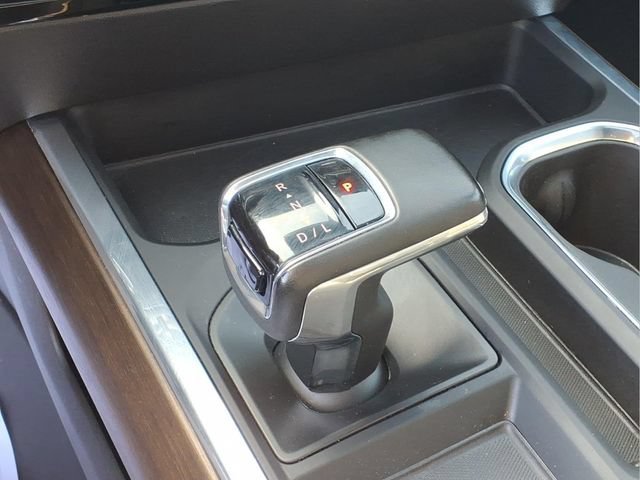 Used 2024 Black Chevrolet High Country image 10