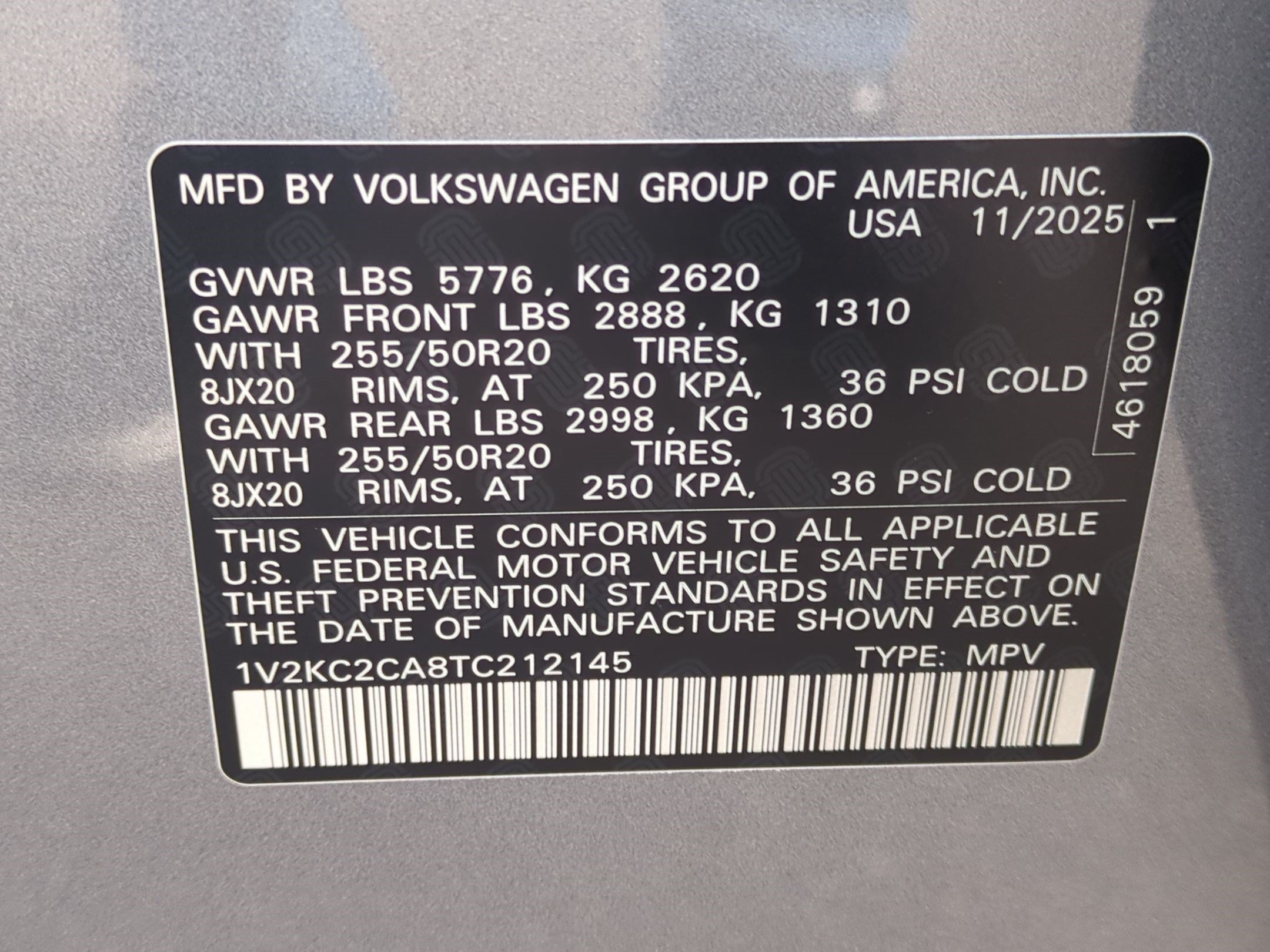 New 2026 Silver Mist Metallic Volkswagen 2.0T SE w/Technology image 18